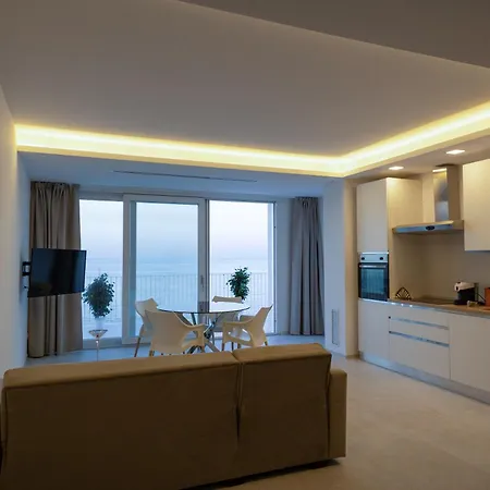 Calammare - Luxury With And Gym - *