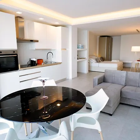 Apartment Calammare - Luxury With And Gym -